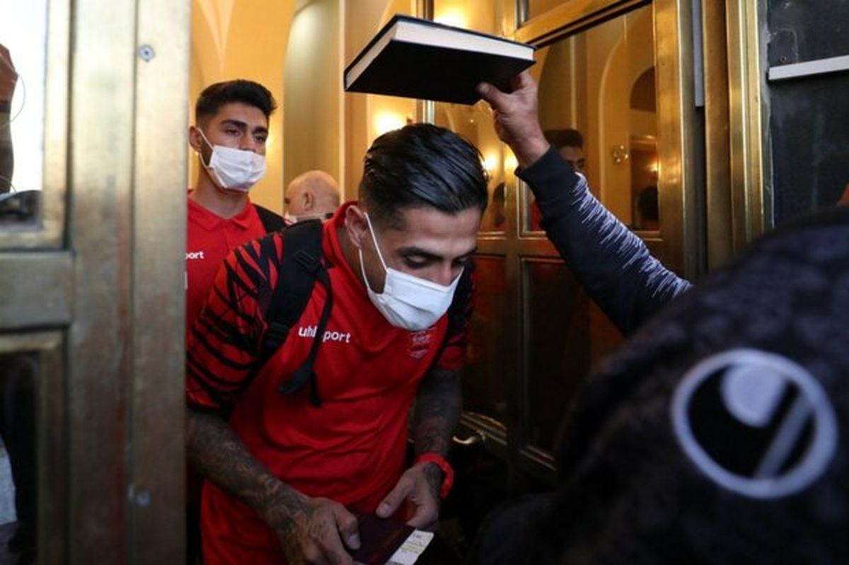 در آستانه دیدار با نساجی؛ اخراج مدافع پرسپولیس از سوی یحیی !