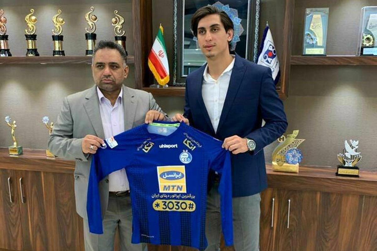 طعنه سنگین هوادارن پرسپولیس به محمد نادری