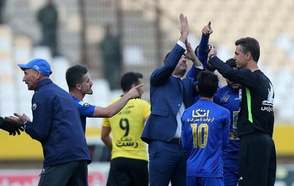 نقشه فرار جدید آقای رییس؛ کمیته مصنوعی داوران!