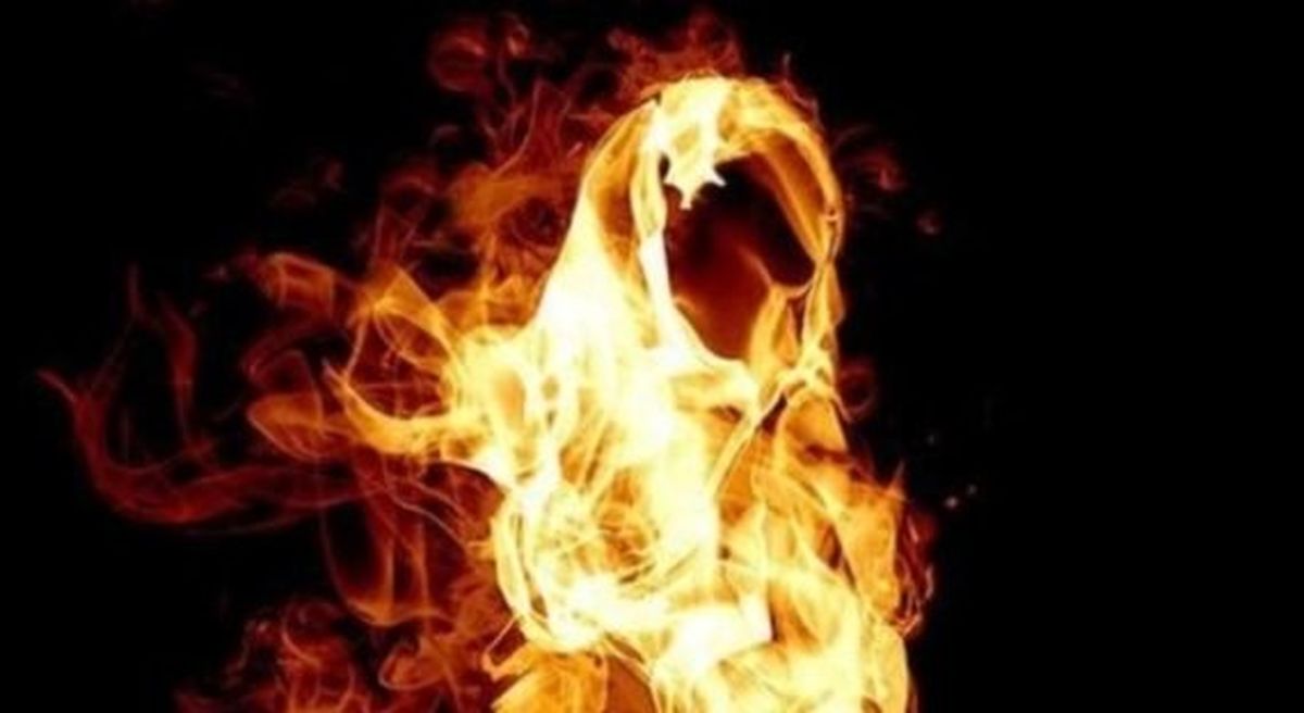 پسر عاشق دختر جوان را به آتش کشید