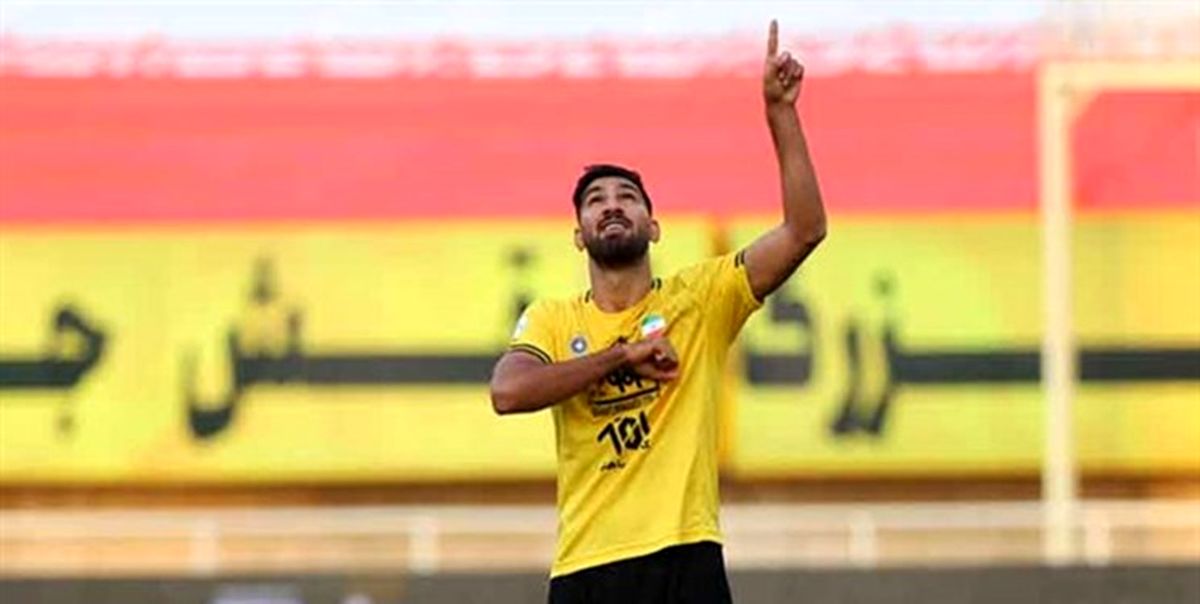 صعود سپاهان با هتتریک مغانلو