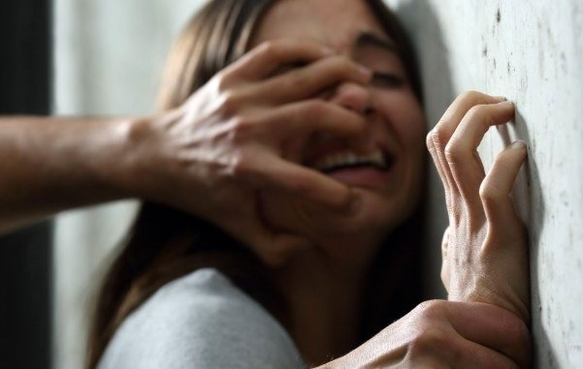 تجاوز بی شرمانه پدر شوهر هوسباز به عروس جوانش! + جزئیات